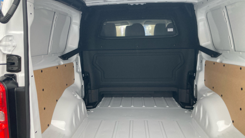 Vauxhall Vivaro L2 Diesel 2.0 Turbo D 145 Prime H1 Double Cab